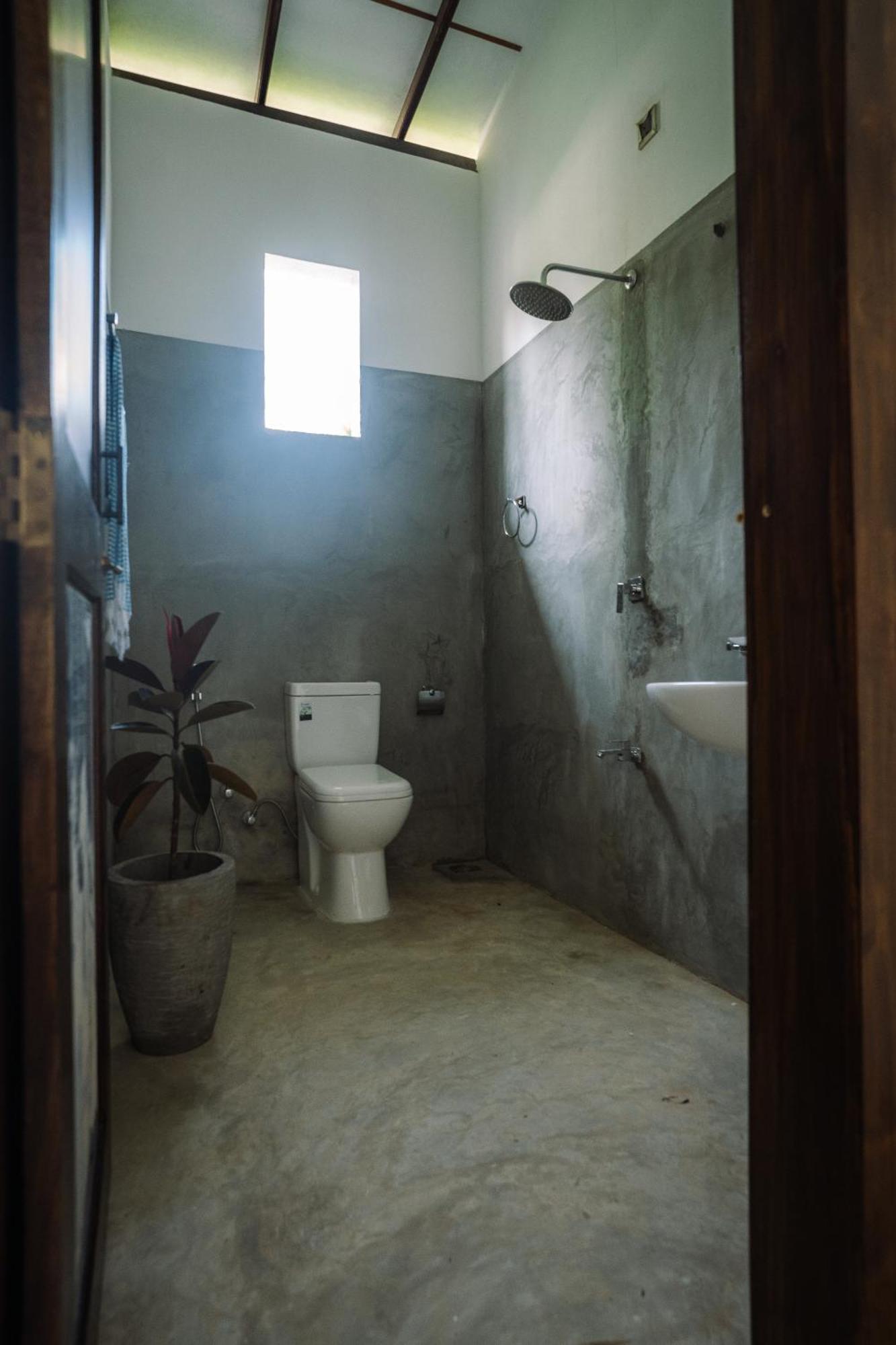 Chill Vibes Hiriketiya Hostel Dikwella Ngoại thất bức ảnh