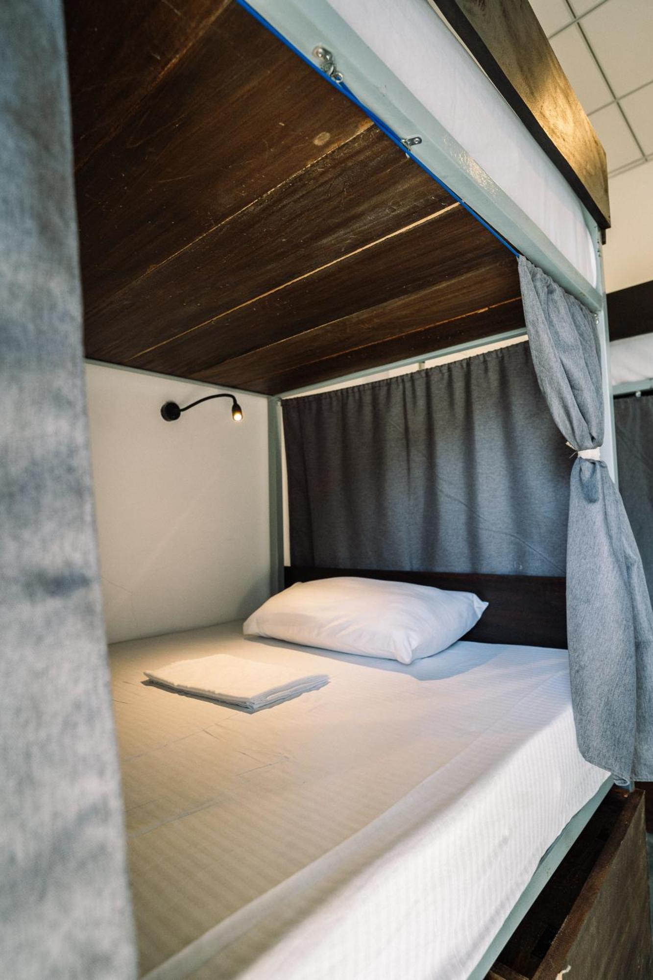 Chill Vibes Hiriketiya Hostel Dikwella Ngoại thất bức ảnh