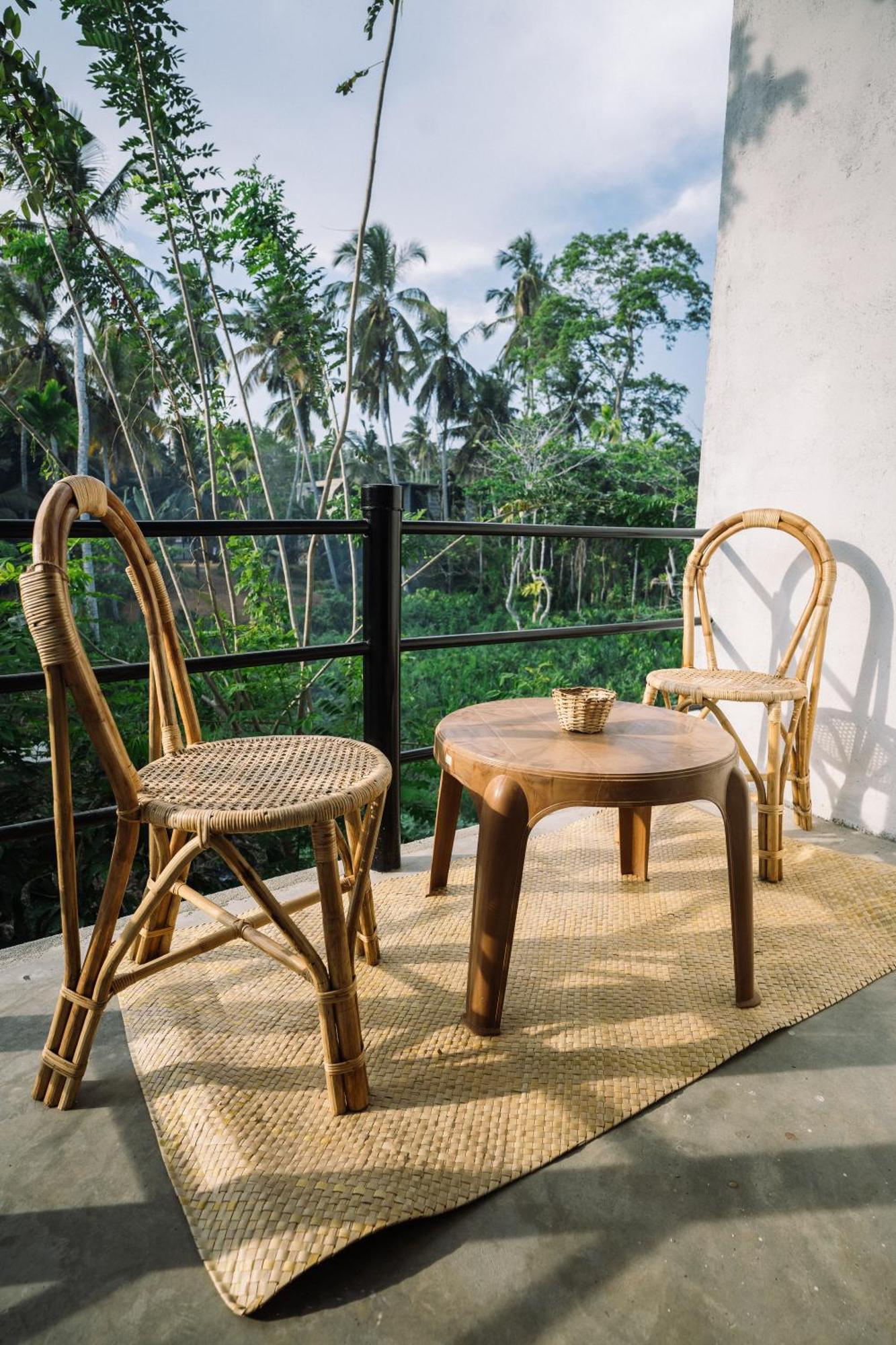 Chill Vibes Hiriketiya Hostel Dikwella Ngoại thất bức ảnh